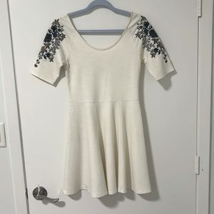 Free People Cream dress with beautiful flower embroidered sleeves